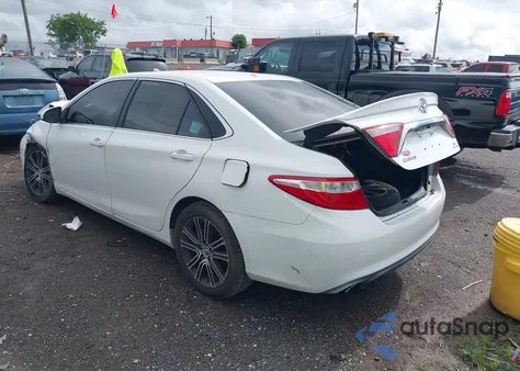 2016 Toyota Camry Se z USA, uszkodzony, nr VIN 4T1BF1FK0GU148167